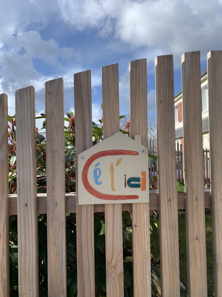 gite Cét'ici, enseigne, céramique